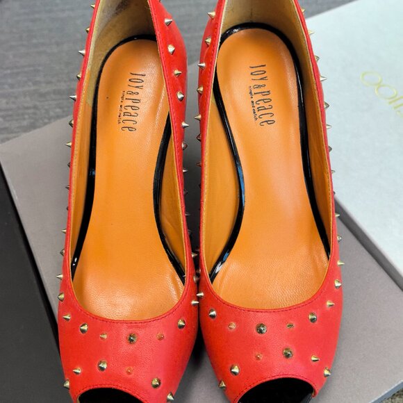 Red Studded High Heels Limited Edition - Rare & Unique - Picture 2 of 6